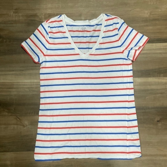 Gap Short Sleeve Tee - Picture 1 of 6